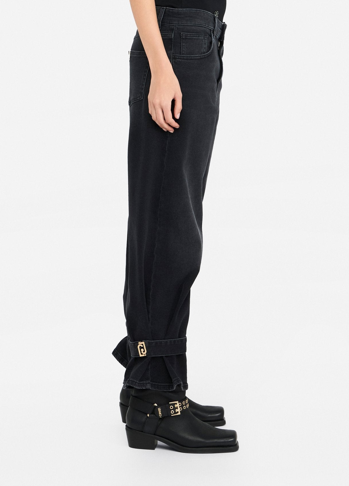 Jeans Carrot Fit a Vita Alta / Nero - Ideal Moda