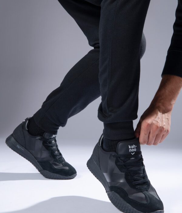 Sneaker Bassa con Logo / Nero - Ideal Moda