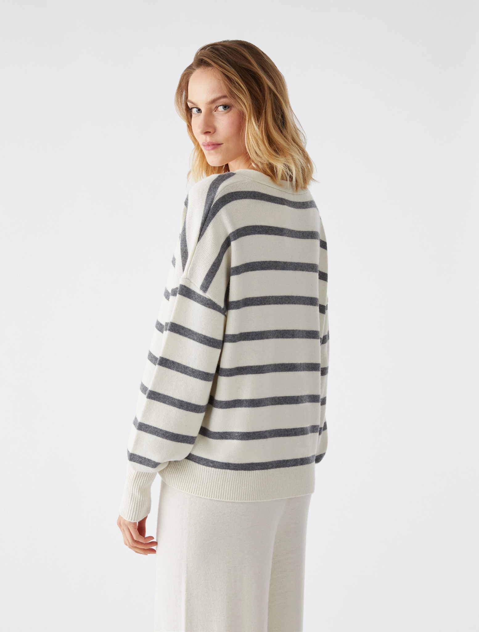 Maglia Twin Set con Fantasia / Bianco - Ideal Moda