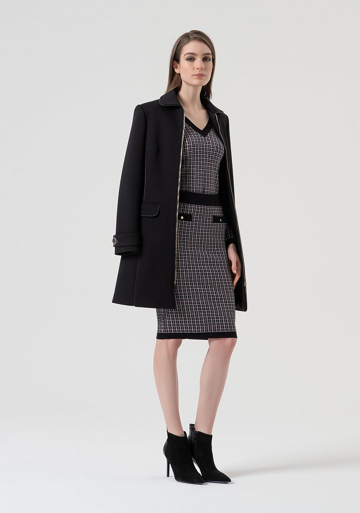 Cappotto Slim con Zip Centrale / Nero - Ideal Moda
