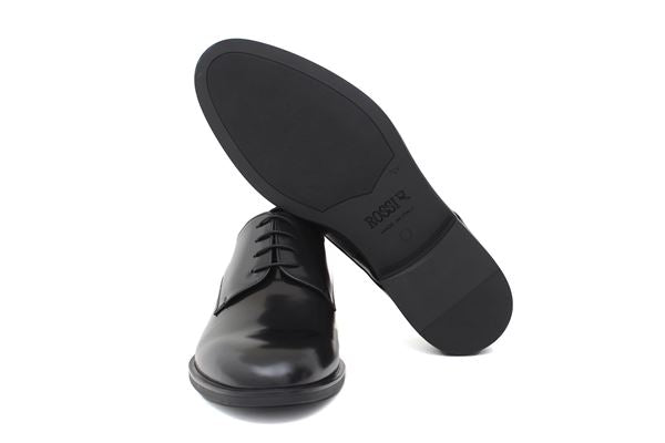 Stringata in Pelle con Fondo in Gomma / Nero - Ideal Moda