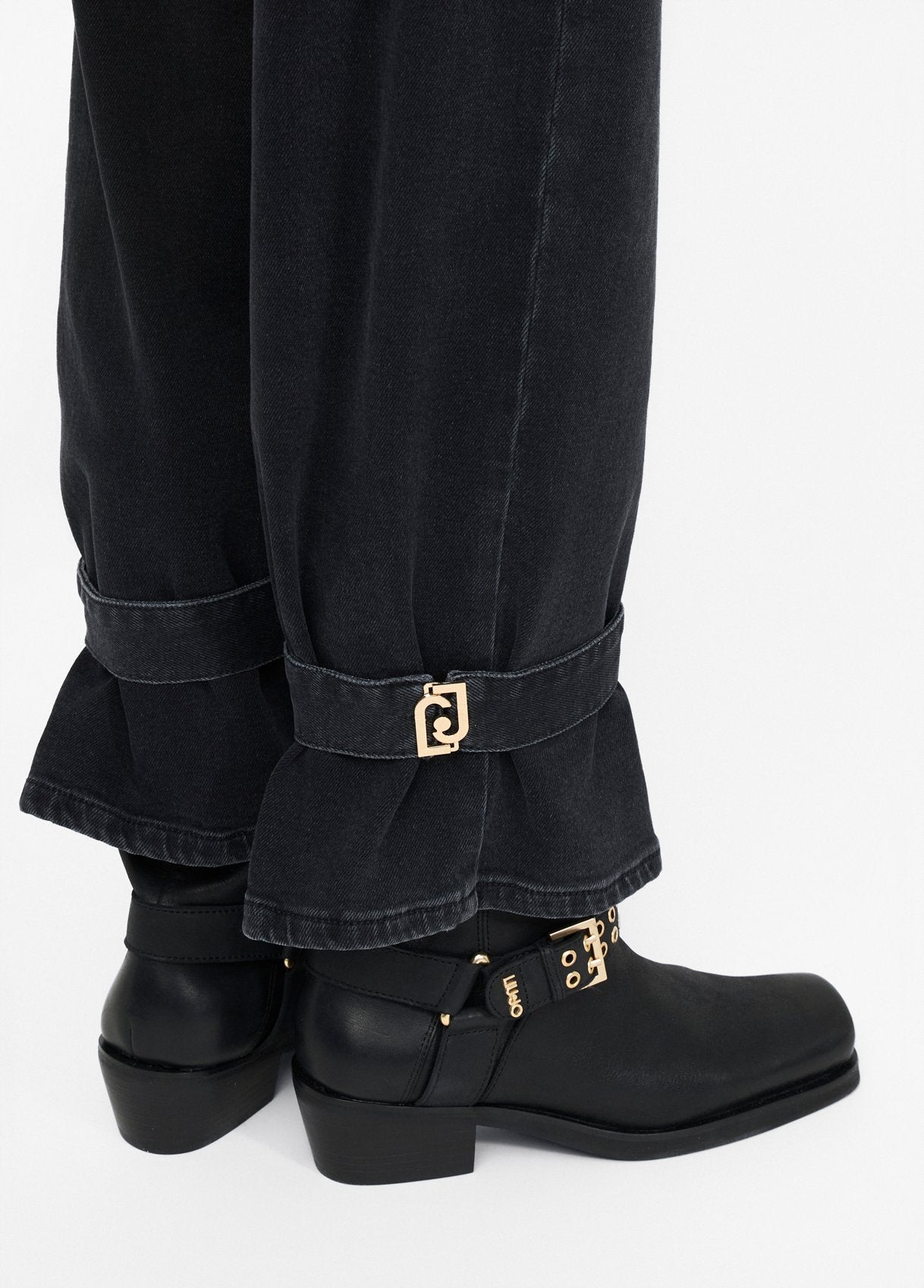 Jeans Carrot Fit a Vita Alta / Nero - Ideal Moda