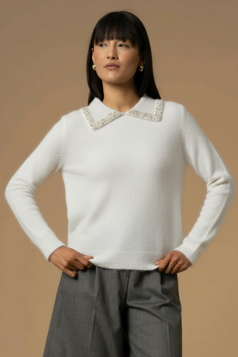 Maglia con Colletto a Punta e Perle / Bianco - Ideal Moda