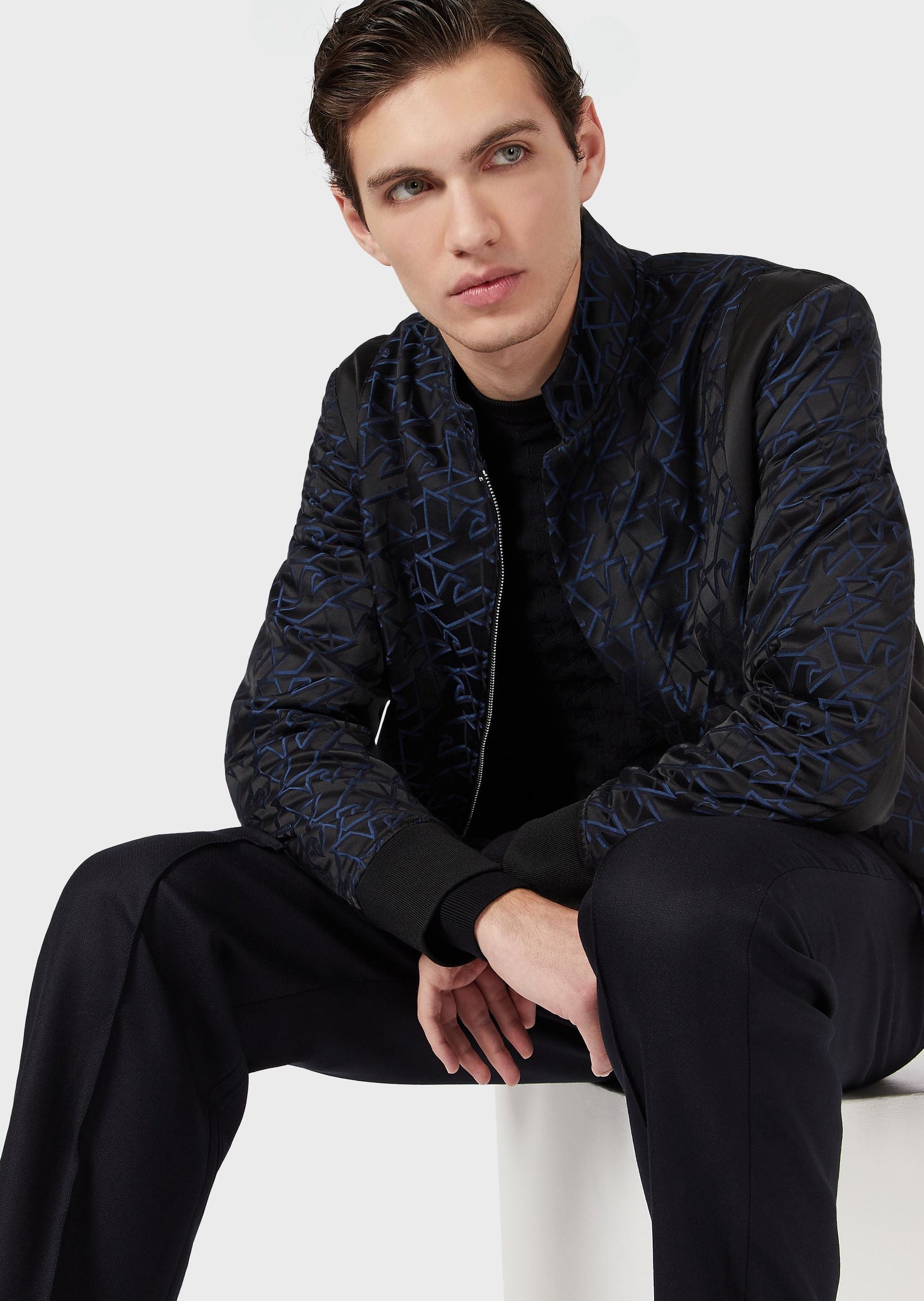 Maglione girocollo con pattern armaturato / Blu - Ideal Moda