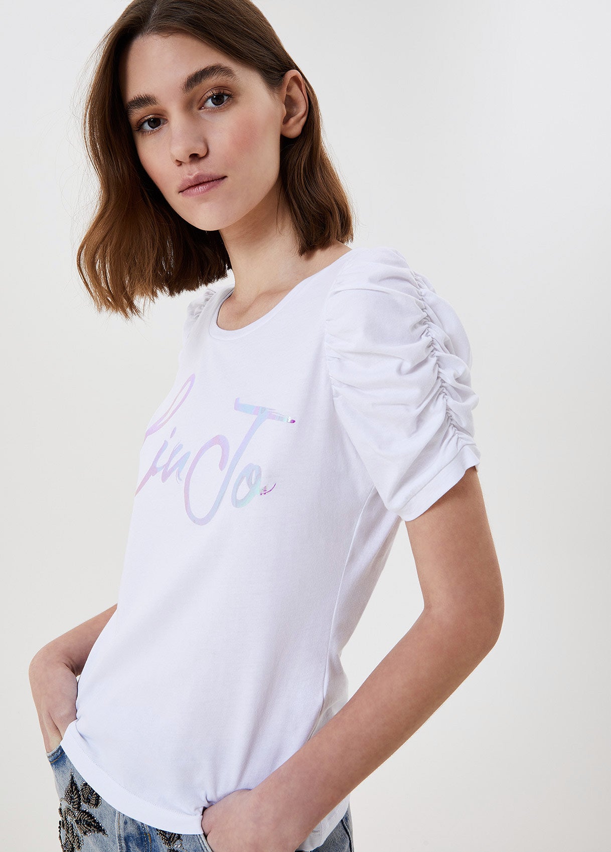 T-shirt con maniche a sbuffo / Bianco - Ideal Moda
