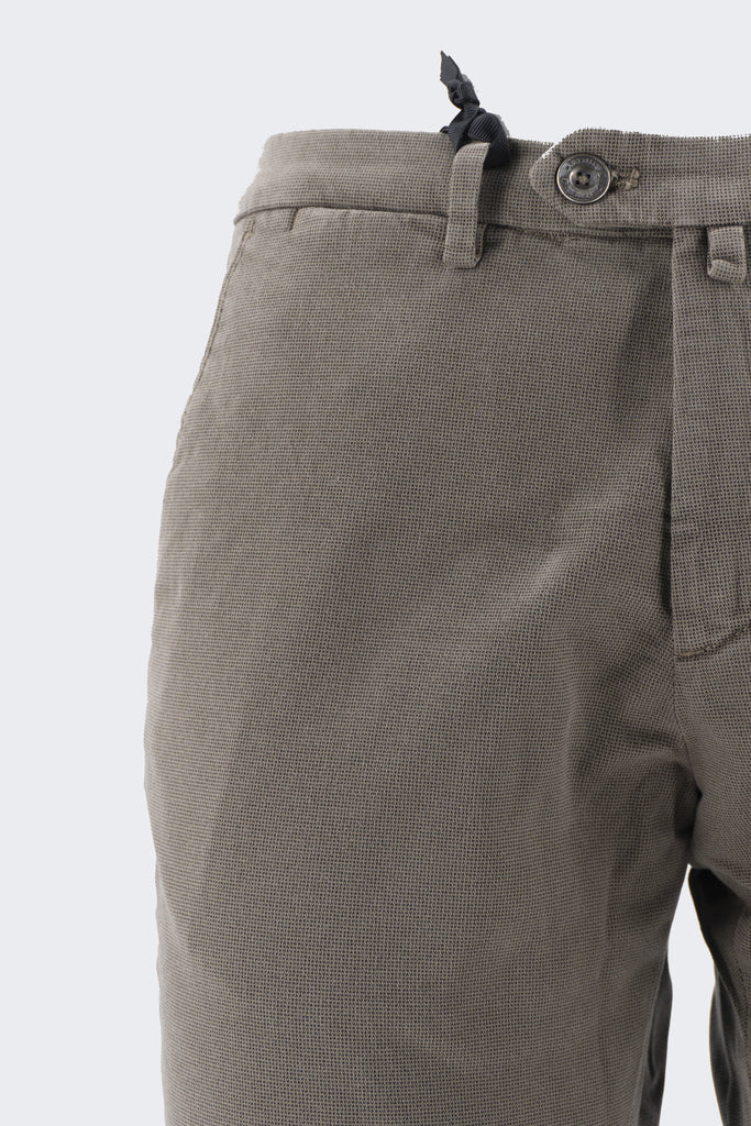 Pantalone Chino con Tramatura / Beige - Ideal Moda